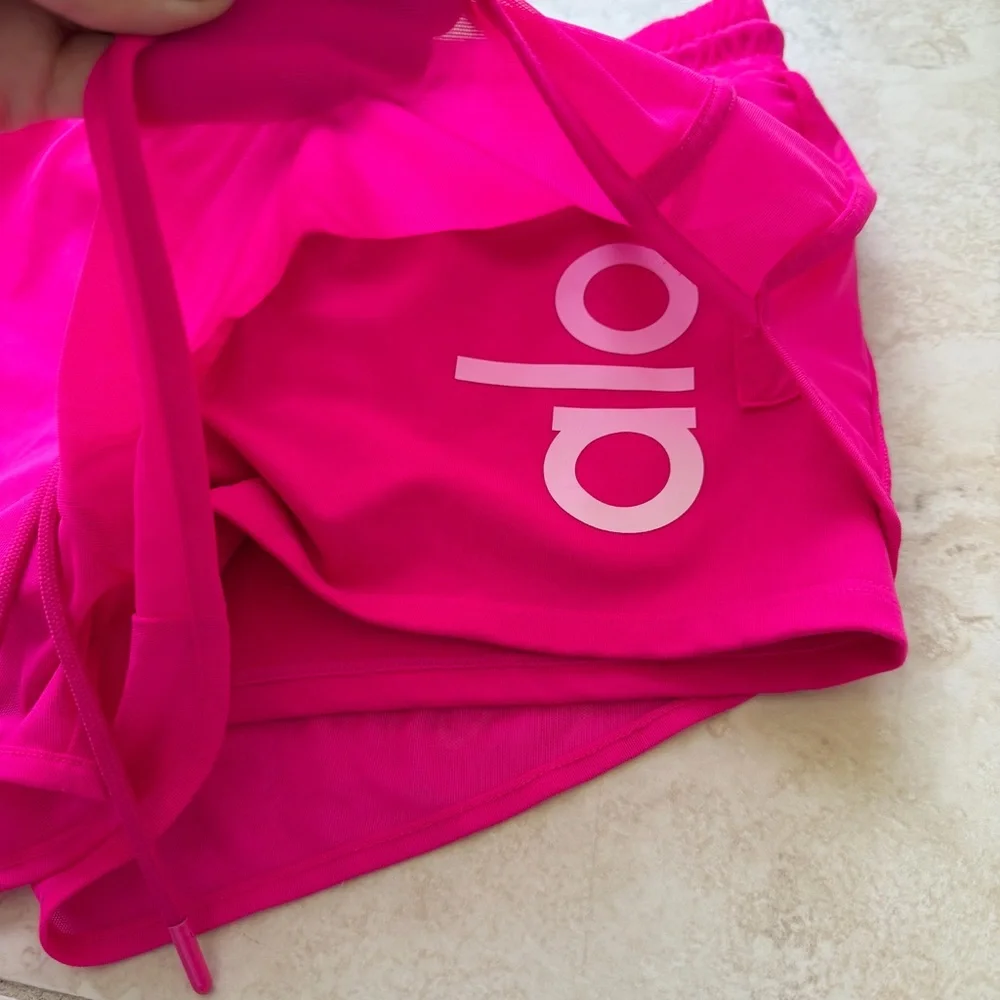 ALO YOGA Ambience Double Layered Hot Pink Neon Shorts Running Athletic - Picture 4 of 4